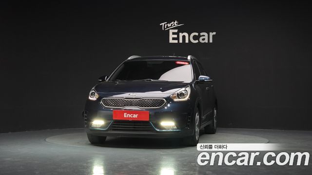 Kia Niro 1.6 Plug-in HEV Prestige - фото 1