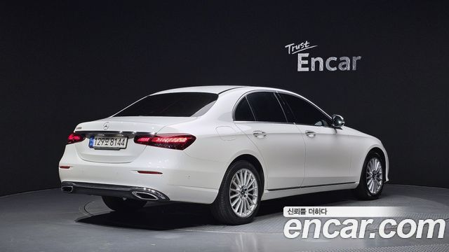 Mercedes-Benz E-Class W213 E250 Exclusive - фото 1
