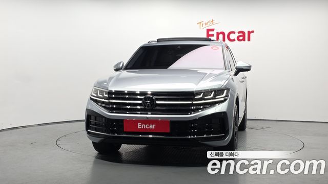 Volkswagen Touareg 3-го поколения 3.0 TDI Prestige - фото 2