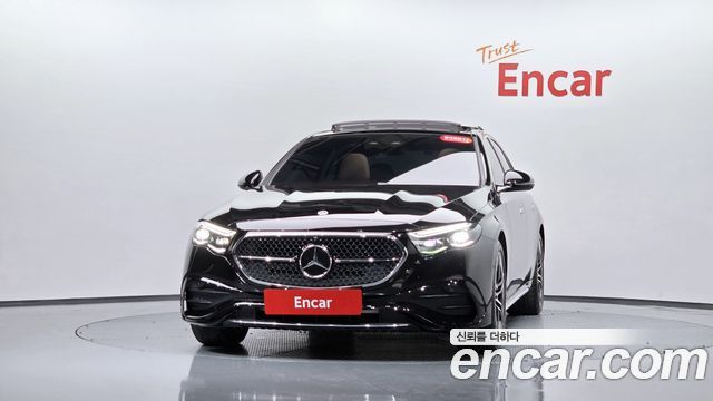 Mercedes-Benz E-Class W214 E300 4MATIC AMG Line - фото 1