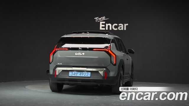 Kia EV3 Long Range 2WD Earth - фото 3