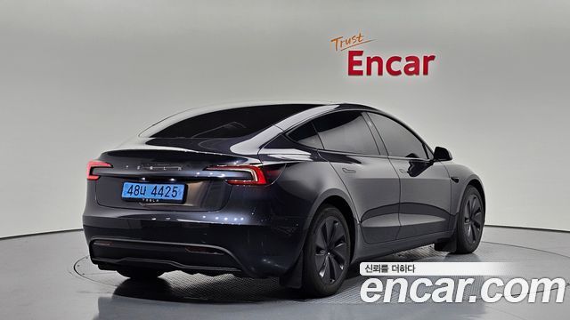 Tesla Model 3 RWD - фото 0