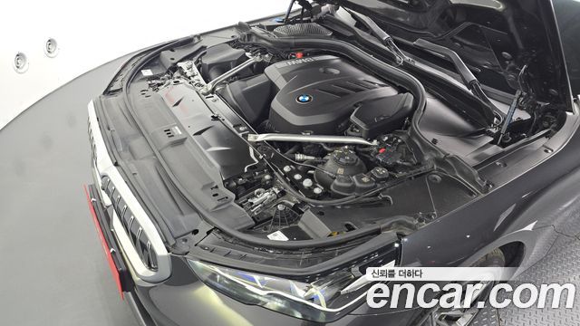 BMW 5-Series G60 520i - фото 4