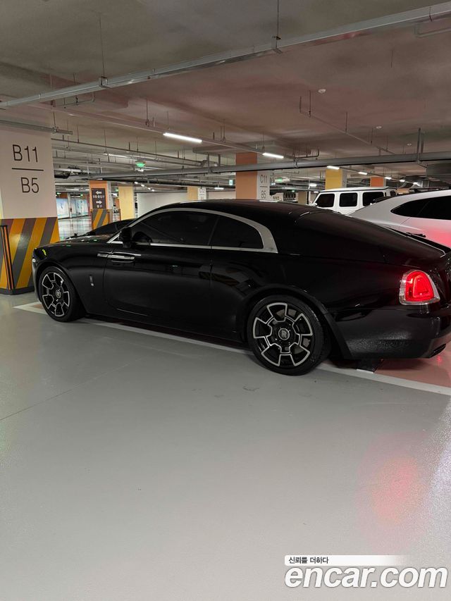 Rolls-Royce Wraith 6.6 Black Badge - фото 1