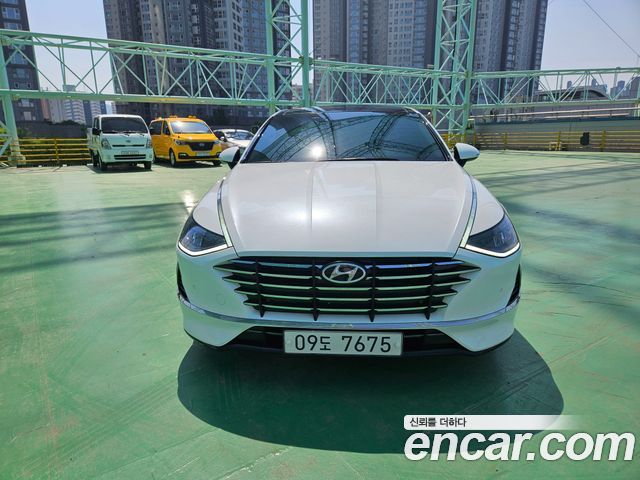 Hyundai Sonata DN8 2.0 Premium Family - фото 2