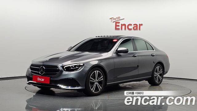 Mercedes-Benz E-Class W213 E250 Avantgarde - фото 0