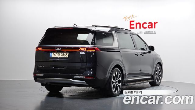 Kia Carnival 4-го поколения 9-Seater Signature - фото 1