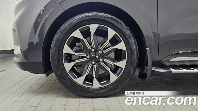 Kia Carnival 4-го поколения 9-Seater Signature - фото 4