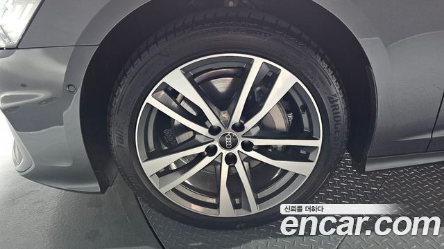 Audi A6 C8 45 TFSI Premium - фото 4