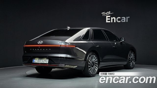 Hyundai Grandeur GN7, гибрид Calligraphy - фото 1