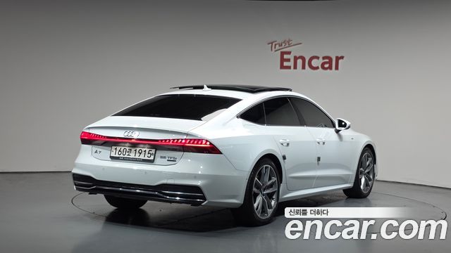 Audi A7 55 TFSI Quattro Premium - фото 0