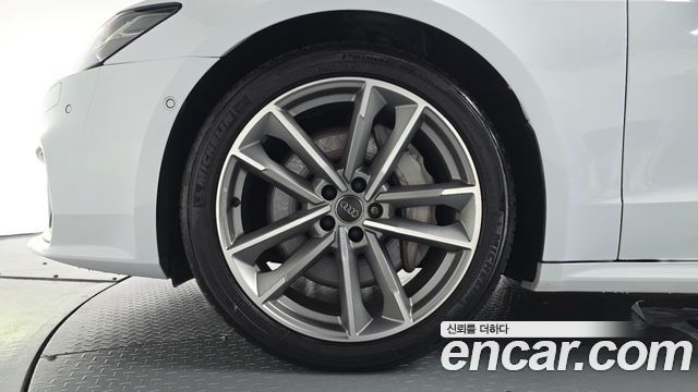Audi A7 55 TFSI Quattro Premium - фото 3