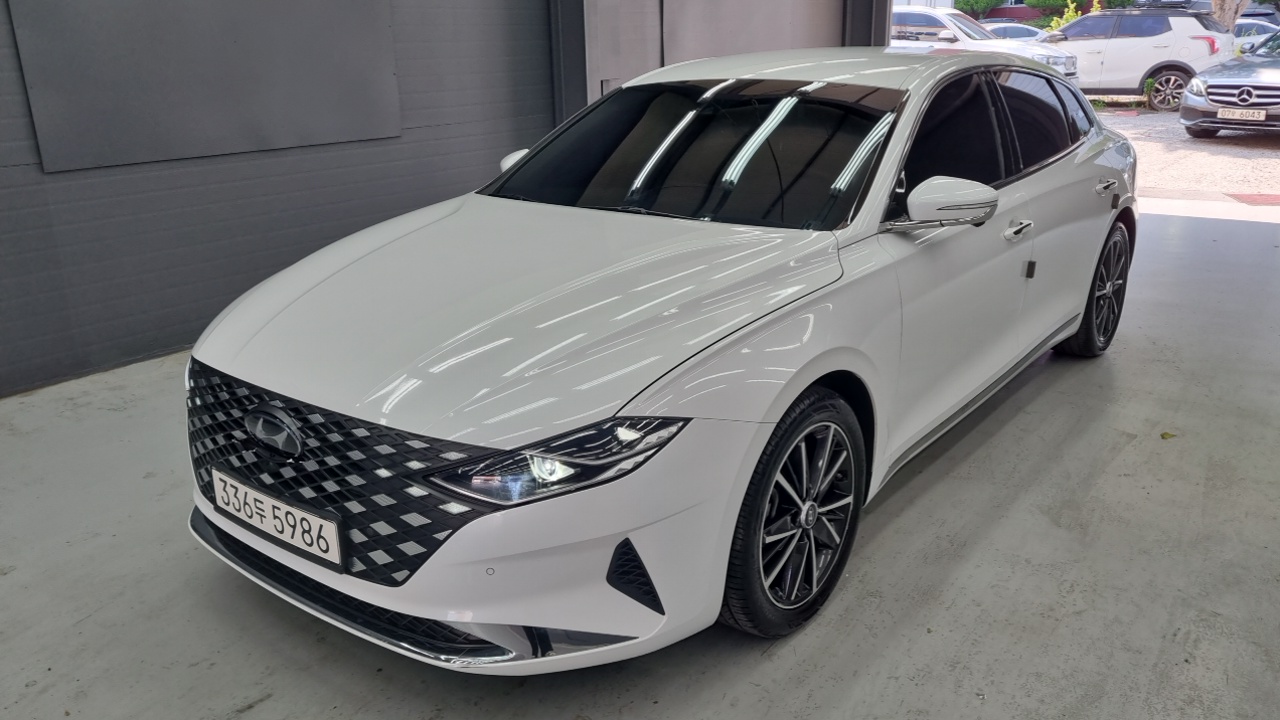 Hyundai Grandeur Новый IG 2.5 Le Blanc - фото 0