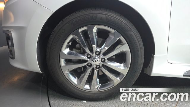 Kia Carnival Совершенно новый 9-seater Prestige - фото 4