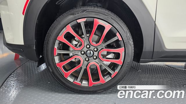 SsangYong Torres Gasoline 1.5 2WD T7 - фото 4