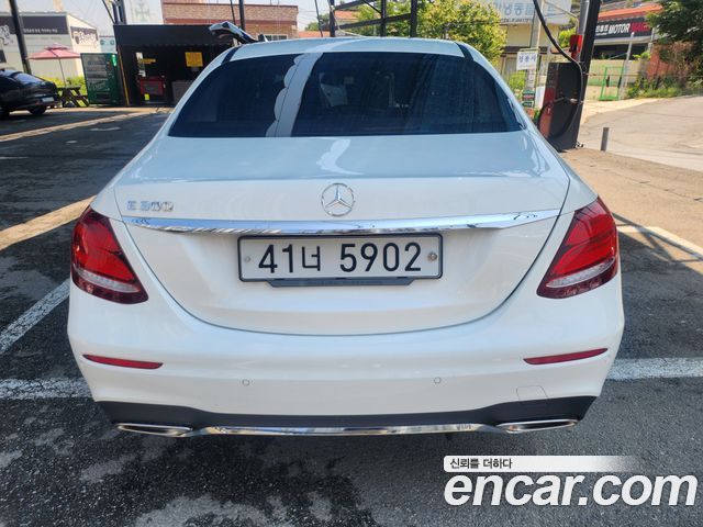 Mercedes-Benz E-Class W213 E300 Exclusive - фото 3
