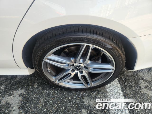 Mercedes-Benz E-Class W213 E300 Exclusive - фото 4