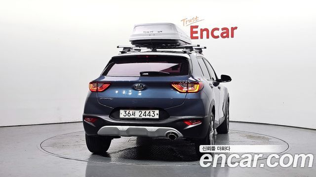 Kia Stonic Diesel 1.6 Prestige - фото 3