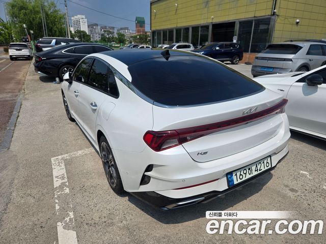 Kia K5 3-го поколения 2.0 Signature - фото 1