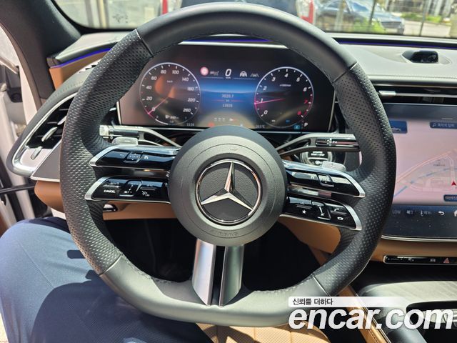 Mercedes-Benz E-Class W214 E300 4MATIC AMG Line - фото 4