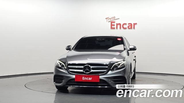 Mercedes-Benz E-Class W213 E350 4MATIC AMG Line - фото 2