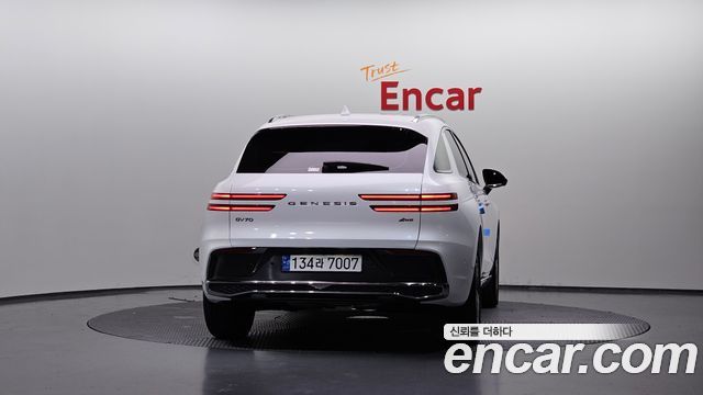 Genesis GV70 2.5T Gasoline AWD - фото 3