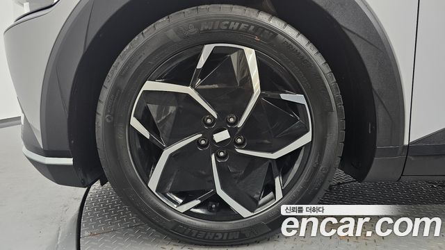 Hyundai Ioniq5 Standard Exclusive - фото 3