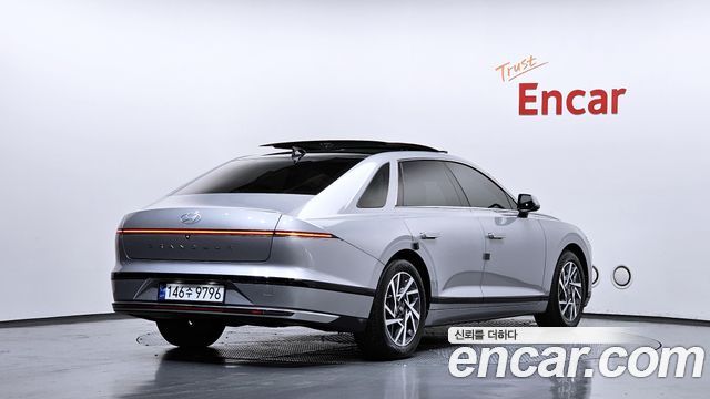 Hyundai Grandeur GN7, гибрид Premium - фото 1
