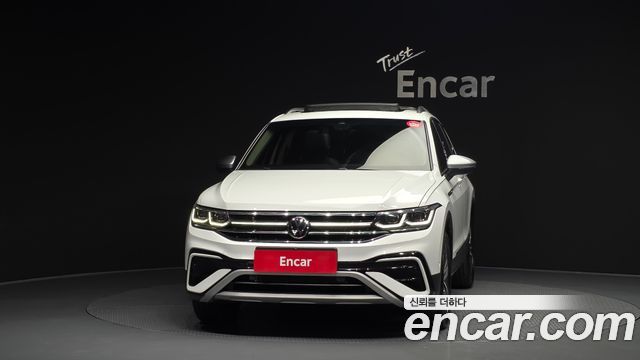 Volkswagen Tiguan 2.0 TSI Prestige - фото 2