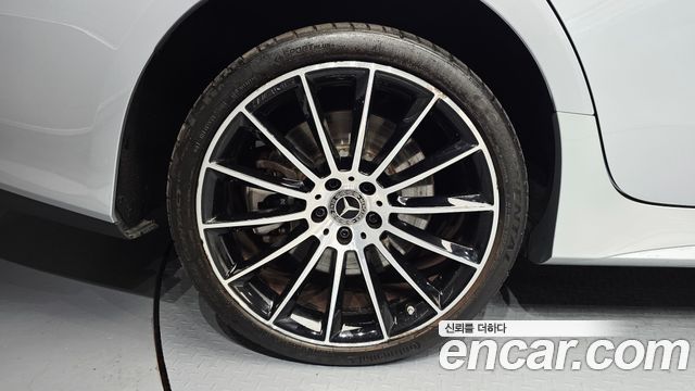 Mercedes-Benz CLS-Class C257 CLS450 4MATIC AMG Line - фото 4