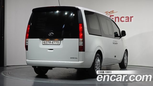 Hyundai Staria Cargo 5-Seater Modern - фото 1