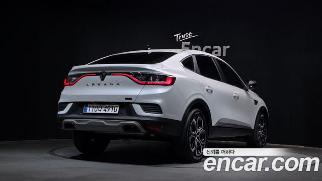 Renault Samsung Arkana 1.6 E-TECH Iconic - фото 1