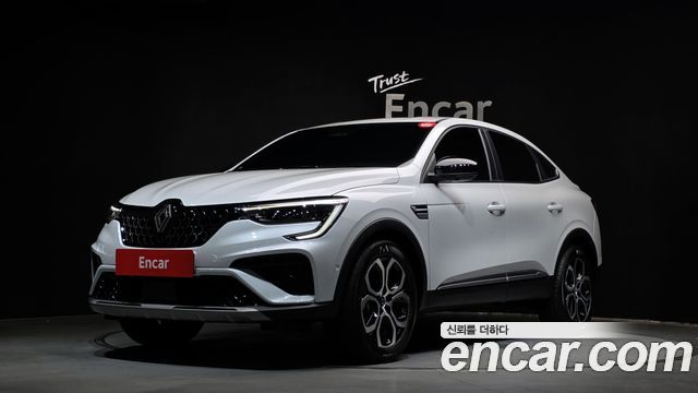 Renault Samsung Arkana 1.6 E-TECH Iconic - фото 0