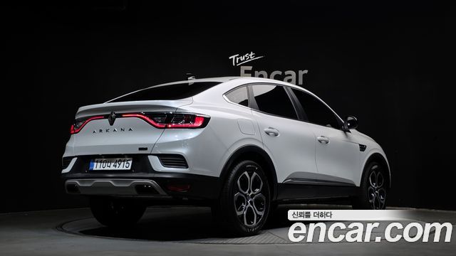 Renault Samsung Arkana 1.6 E-TECH Iconic - фото 1