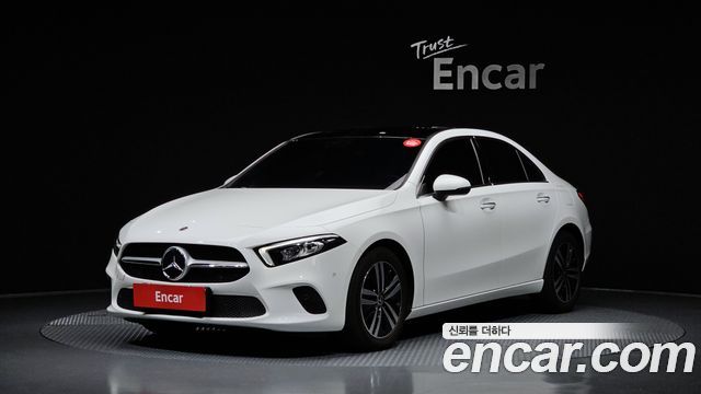 Mercedes-Benz A-Class W177 A220 Sedan - фото 0