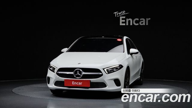 Mercedes-Benz A-Class W177 A220 Sedan - фото 2