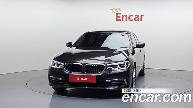 BMW 5-Series G30 520d xDrive Luxury Plus - фото 2