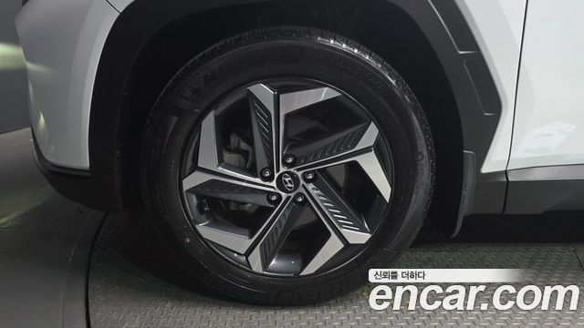 Hyundai Tucson NX4 Gasoline 1.6 Turbo 2WD Inspiration - фото 4