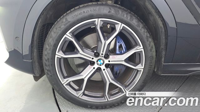 BMW X6 G06 xDrive40i M Sport - фото 4