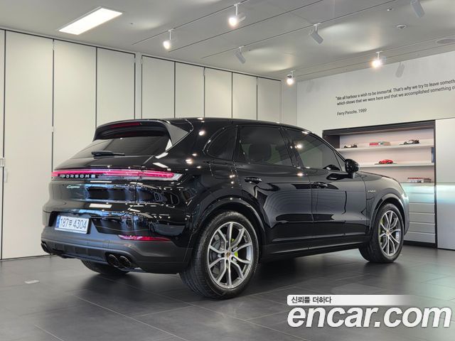 Porsche Cayenne PO536 3.0 E-Hybrid - фото 1