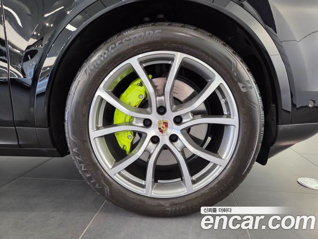 Porsche Cayenne PO536 3.0 E-Hybrid - фото 4