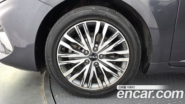 Kia K7 Premier 3.0 LPI Trendy(Rented Car) - фото 4