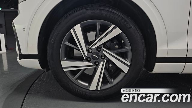 Genesis GV70 2.5T Gasoline AWD - фото 3