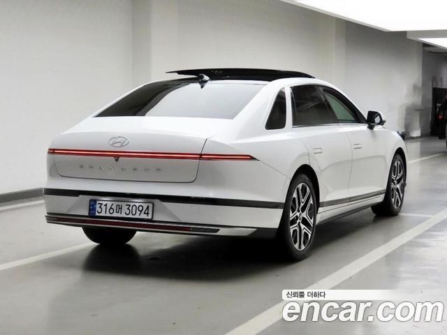 Hyundai Grandeur GN7, гибрид Premium - фото 3
