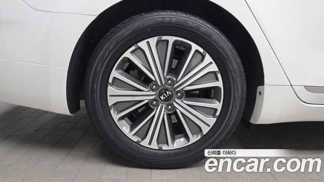Kia K7 Premier, гибрид Noblesse - фото 4