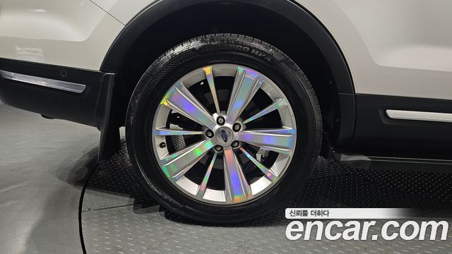 Ford Explorer 2.3 Limited 4WD 5th - фото 3