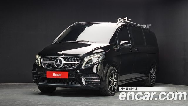 Mercedes-Benz V-Class V300 CDI W447 - фото 0