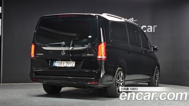 Mercedes-Benz V-Class V300 CDI W447 - фото 1