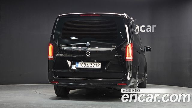 Mercedes-Benz V-Class V300 CDI W447 - фото 3