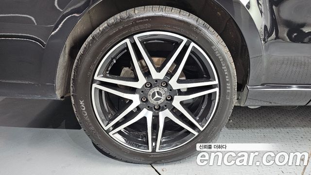 Mercedes-Benz V-Class V300 CDI W447 - фото 4